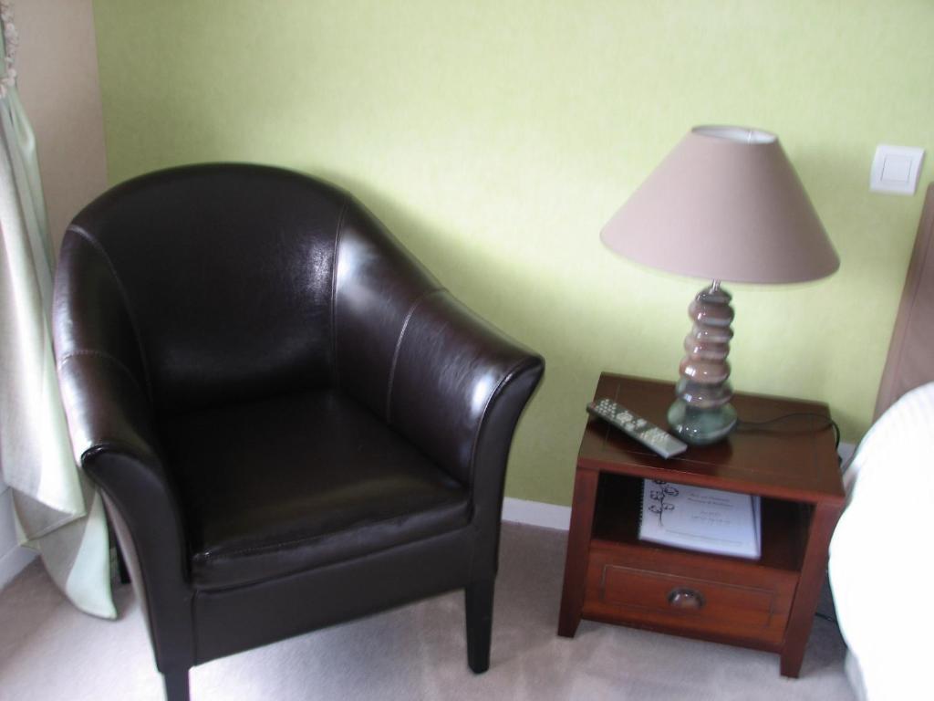 L'Escale Evel Er Ger Bed and Breakfast Locquirec Rum bild